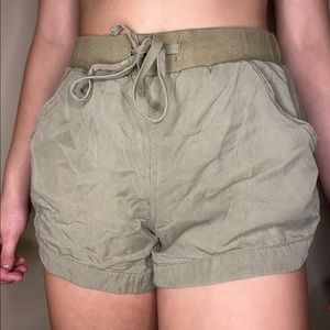 Army green style shorts